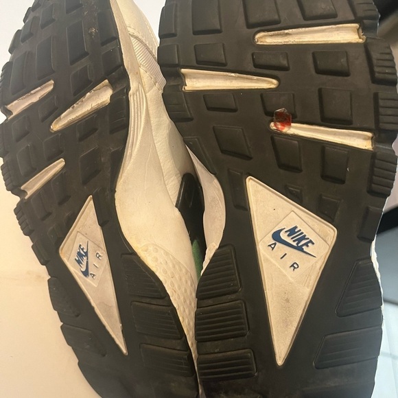 Nike Huarache Scream Green OG color Sz 6 Running Sneakers - Picture 7 of 9